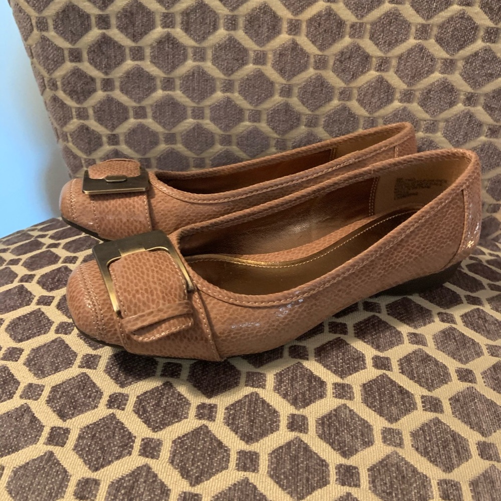 Liz & Co Dressy Flat Size 6